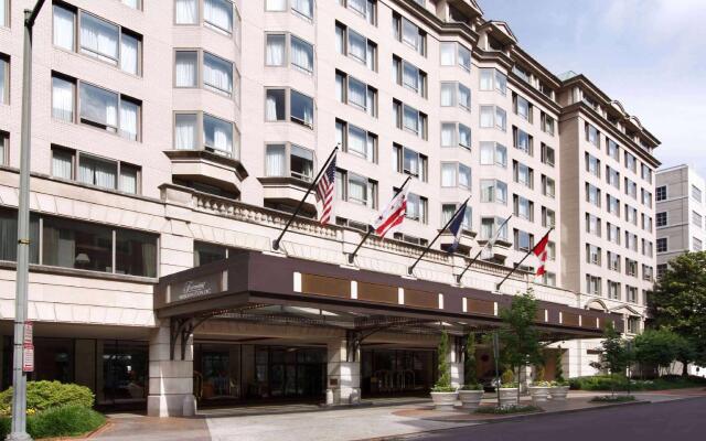 Отель Fairmont Washington, D.C., Georgetown США, Вашингтон - отзывы, цены и фото номеров - забронировать отель Fairmont Washington, D.C., Georgetown онлайн вид на фасад