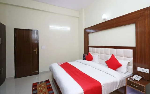 Md's Residence by OYO Rooms