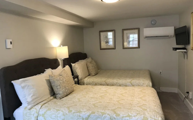 Tattingstone Inn