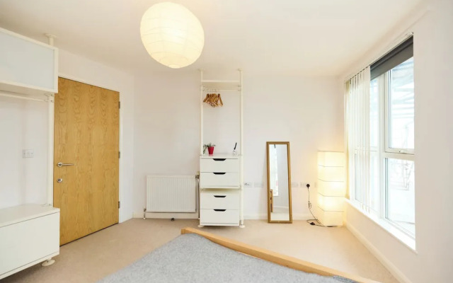 The Queensland Sanctuary - Trendy 2bdr Flat With Terrace