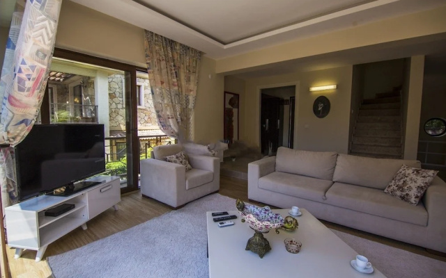 Villa Violet 1 by Villamnet