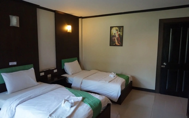 Nakhaburi Hotel & Resort