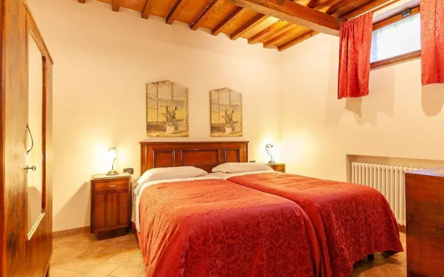 Villa in Lisciano Niccone With Pool & Nature