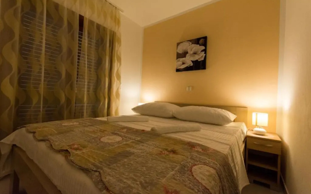 Apartments Bisera