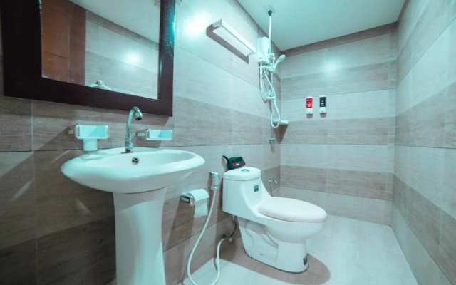 RedDoorz Plus @ Balibago Angeles City 2