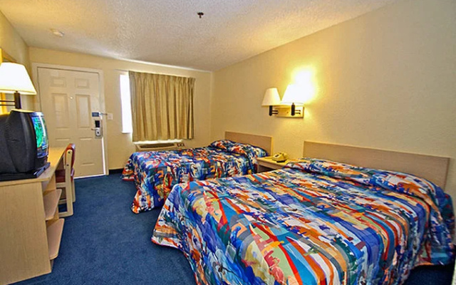 Motel 6 Fresno - SR 99