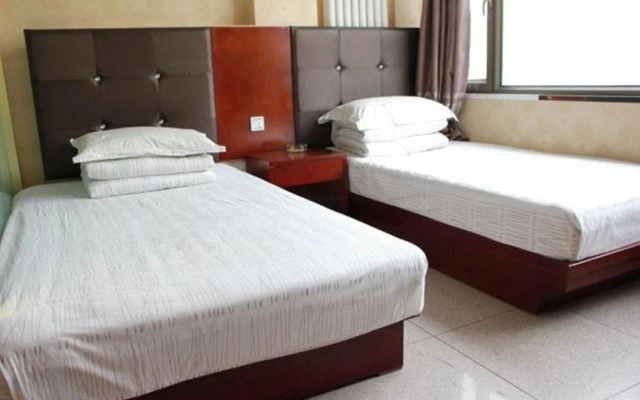 Yinchuan Huayi Business Inn