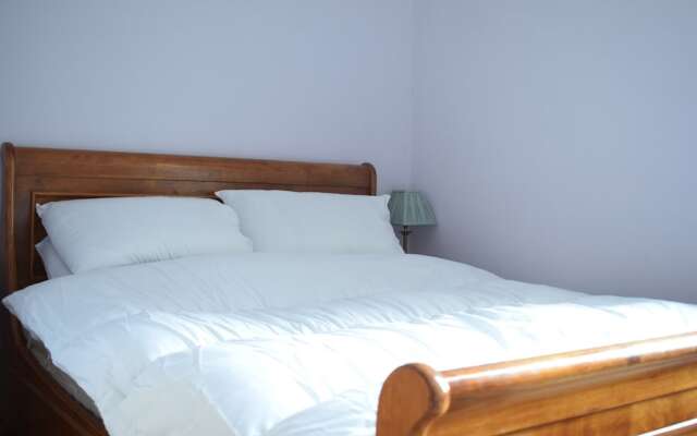 Отель 1 Bedroom Apartment Near Clapham Великобритания, Лондон - отзывы, цены и фото номеров - забронировать отель 1 Bedroom Apartment Near Clapham онлайн комната для гостей