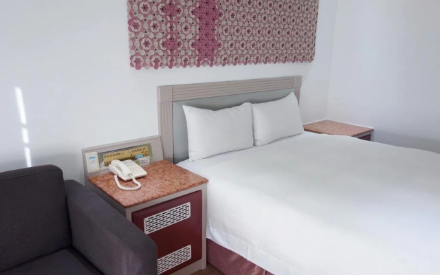 C J Hotel