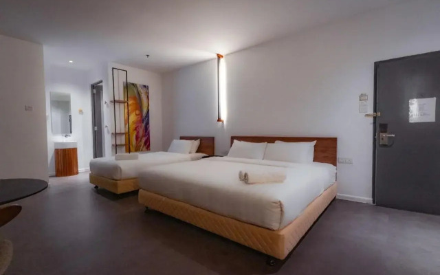 T+ Premium Hotel
