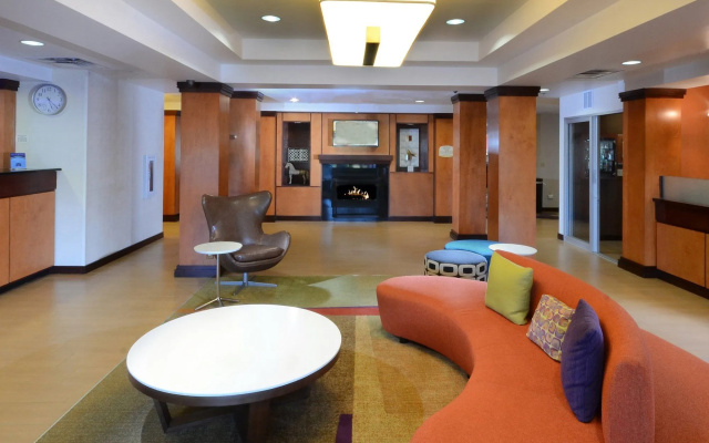 Fairfield Inn & Suites by Marriott Roanoke Hollins/I-81