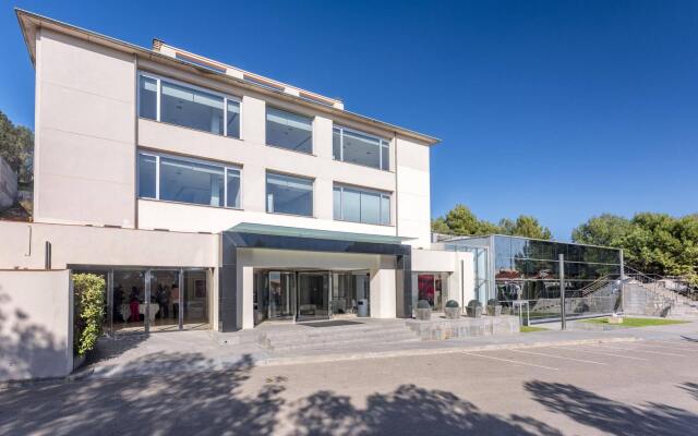 Gran Hotel Rey Don Jaime вид на фасад