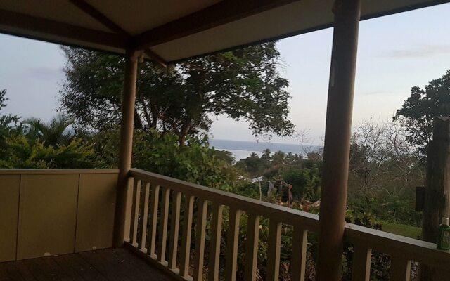 Отель Coral Coast Villas Fiji балкон