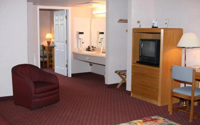 St. Ignace Budget Host Inn