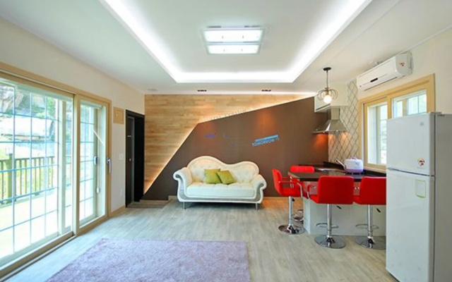 Tongyeong Songni Mt. Nature Pension