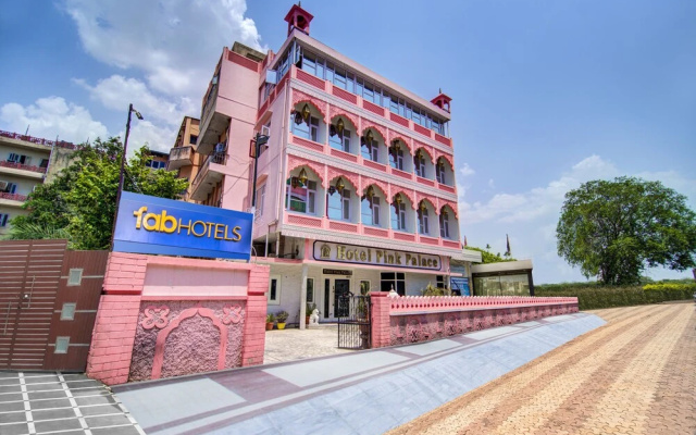 Pink Palace by FabHotel