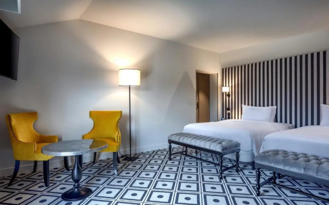 SOWELL COLLECTION Hôtel du Roi & SPA