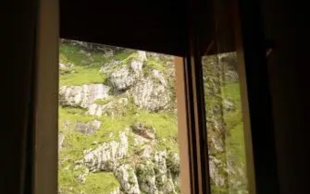 Hotel Garganta del Cares