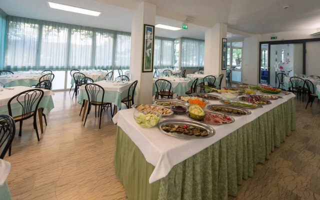 Hotel Pacific