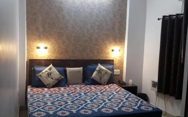 Goroomgo Kanha Inn Lucknow