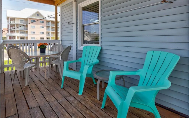 The Beach House on 10th