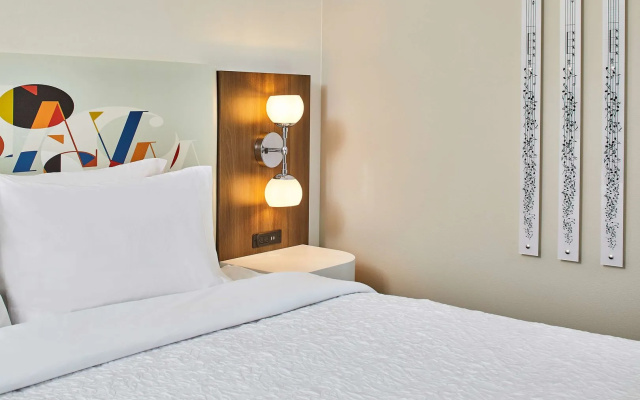 Hampton Inn & Suites Atlanta Midtown