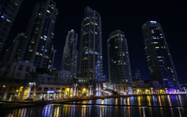 Отель City Nights Holiday Home-Villa Burj View вид на фасад