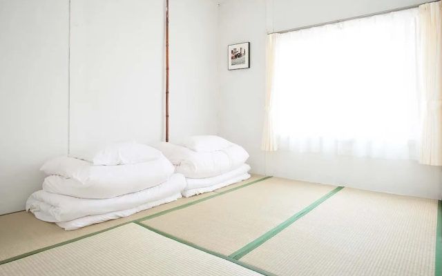 Guesthouse Madoka - Hostel