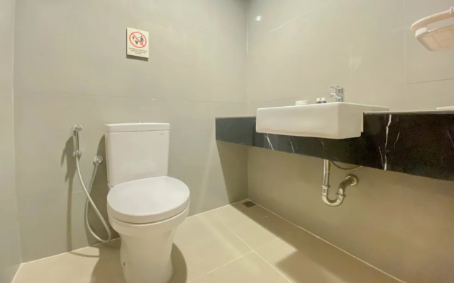 Minimalist Studio At West Vista Apartment
