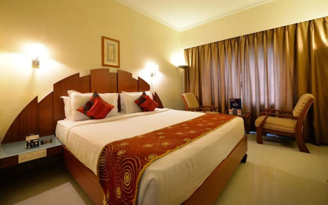 OYO 1701 Hotel NKM's Grand
