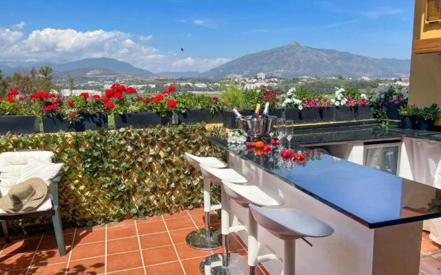 62 - Penthouse in Los Almendros with fantastic vie