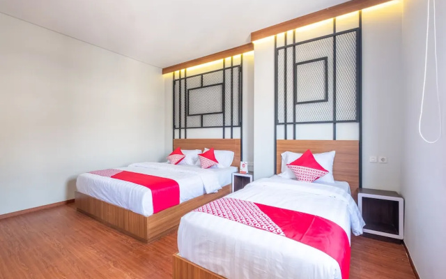 RedDoorz Plus @ Doorman Guest House