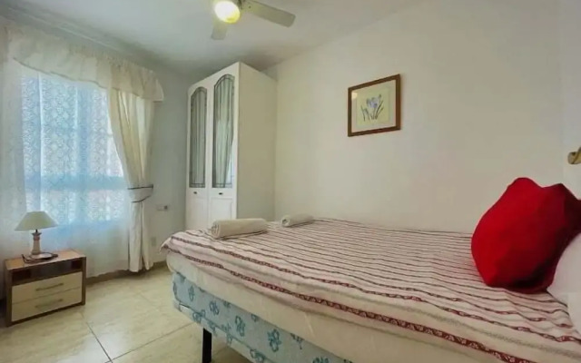 Family Apartment 3BR Communal Pool Kids Park