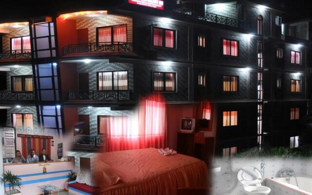 Отель Fewa Holiday Inn Непал, Покхара - отзывы, цены и фото номеров - забронировать отель Fewa Holiday Inn онлайн вид на фасад