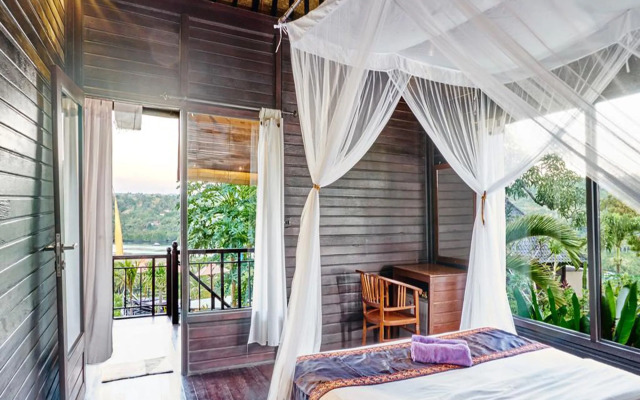 Sunrise Ocean Hut's Lembongan
