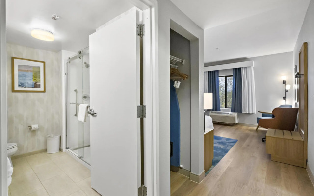 Hampton Inn & Suites Lancaster