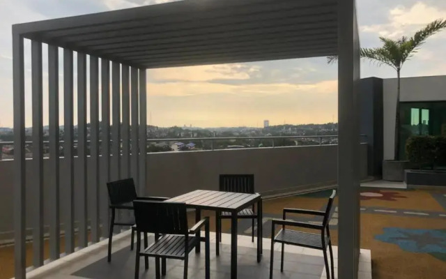 Mishal’s Homestay-Vista Bangi Studio Service Apartment