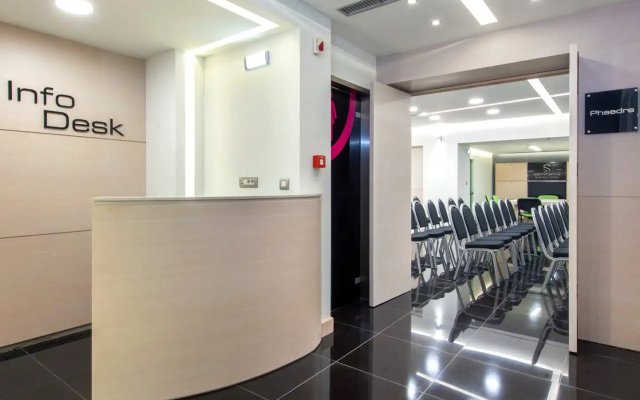 Отель Semiramis City