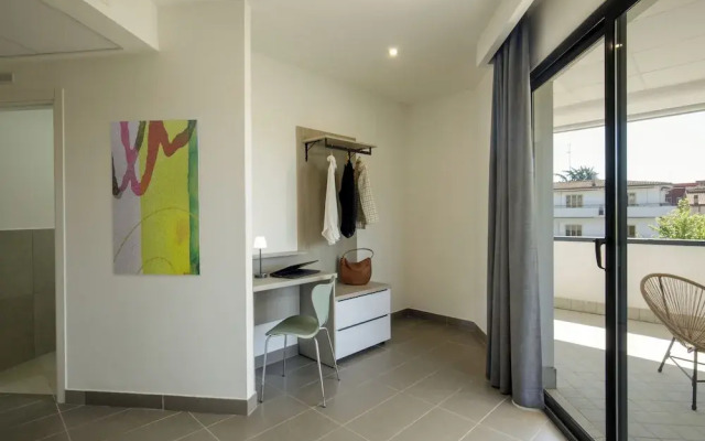 Simon Hotel Aprilia