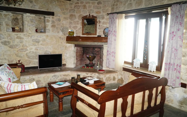 Kiparissi Villa Halkidiki