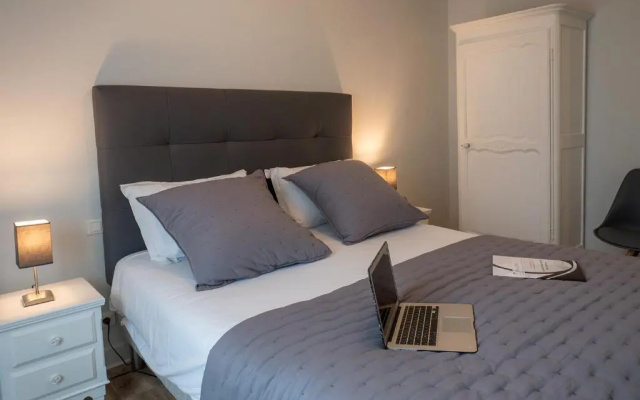 FIRMIN MARBEAU #13 - Espace citadin - 1 Chambre