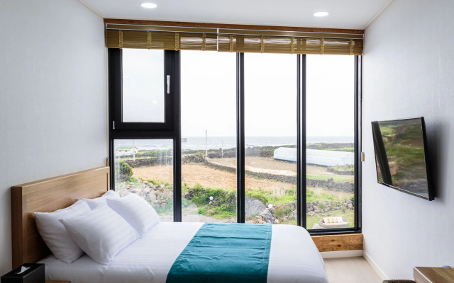 De Reve Jeju