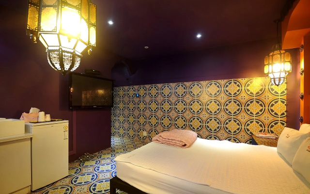 Brown Dot Hotel Nampo Chungmu