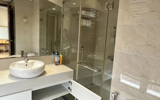 Royal City Luxury Apartment