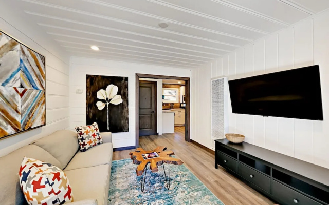 4093 Manzanita Ave Cabin Unit 4