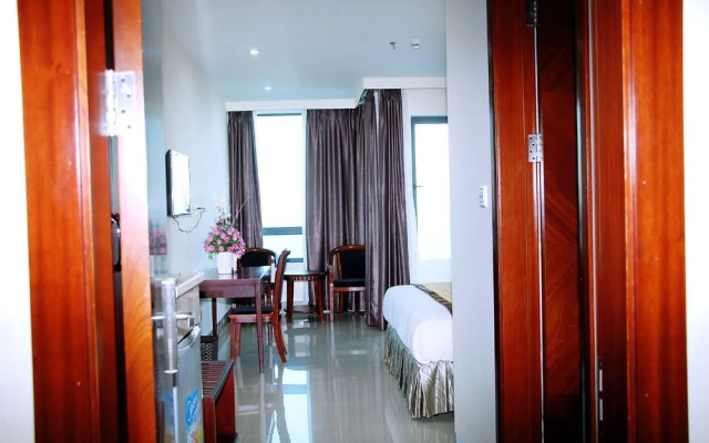 Seafront Hotel Da Nang