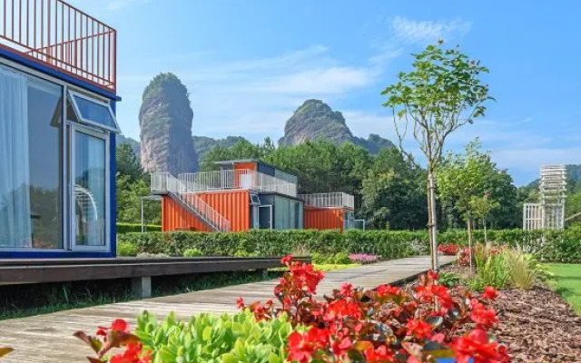 Huayu Meishu Hotel