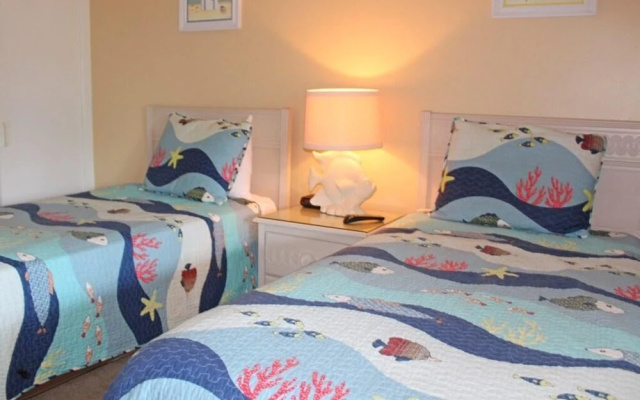 Professionally Cleaned & Sanitized / Near Beach!