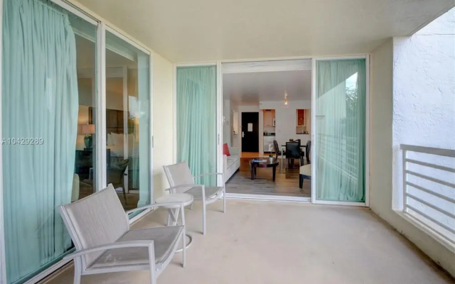 Gallery One Private Condos