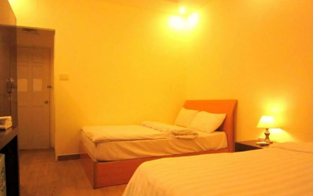 Tuong Hung Hotel